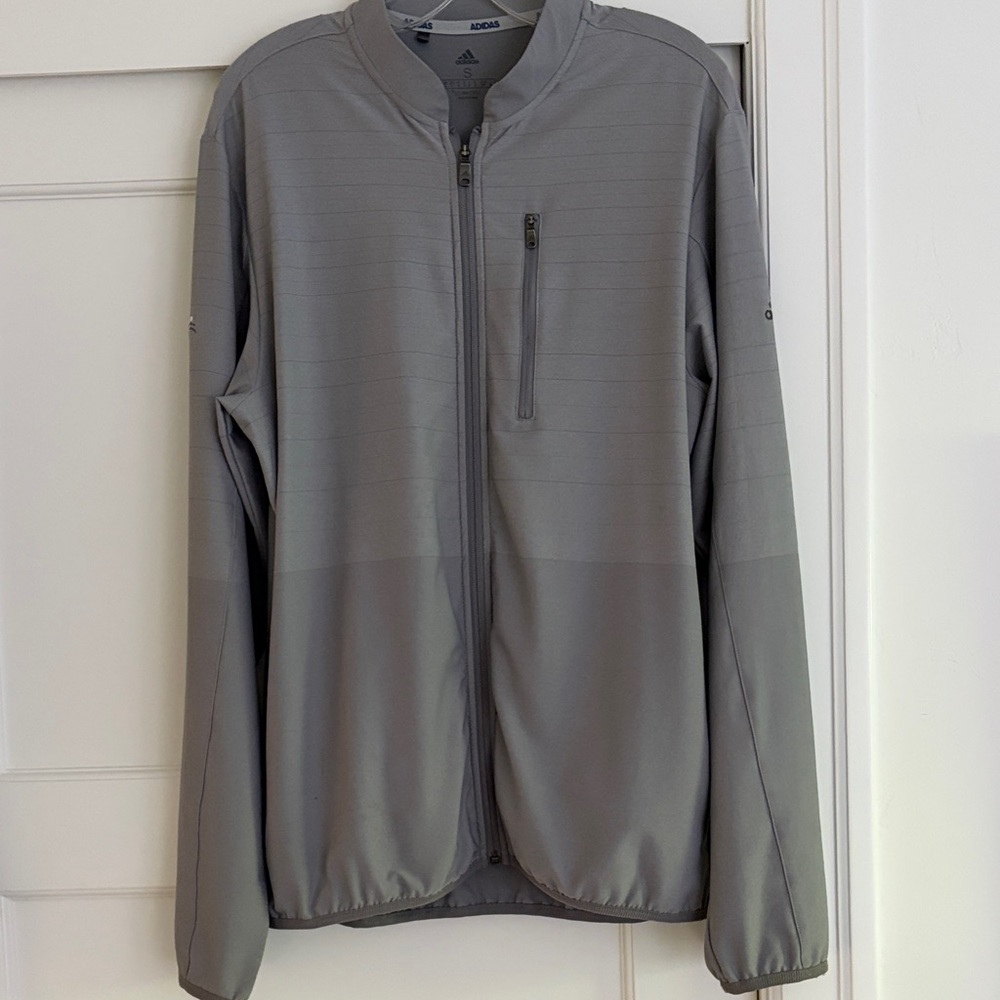 adidas Men’s Light Gray Full-Zip lightweight golf jacket